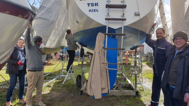 A09DFCD8-F6F9-4385-AFFA-1A8AA87279BE